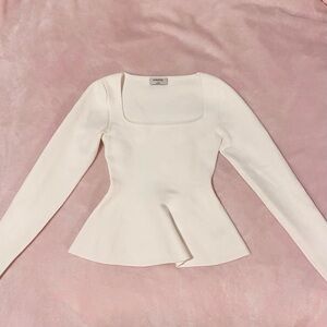 Aritzia Babaton Sculpt Knit “Pouf” Long Sleeve Top 🐇